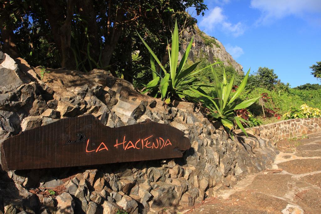 La Hacienda Mauritius Hotel Mahébourg Exterior foto